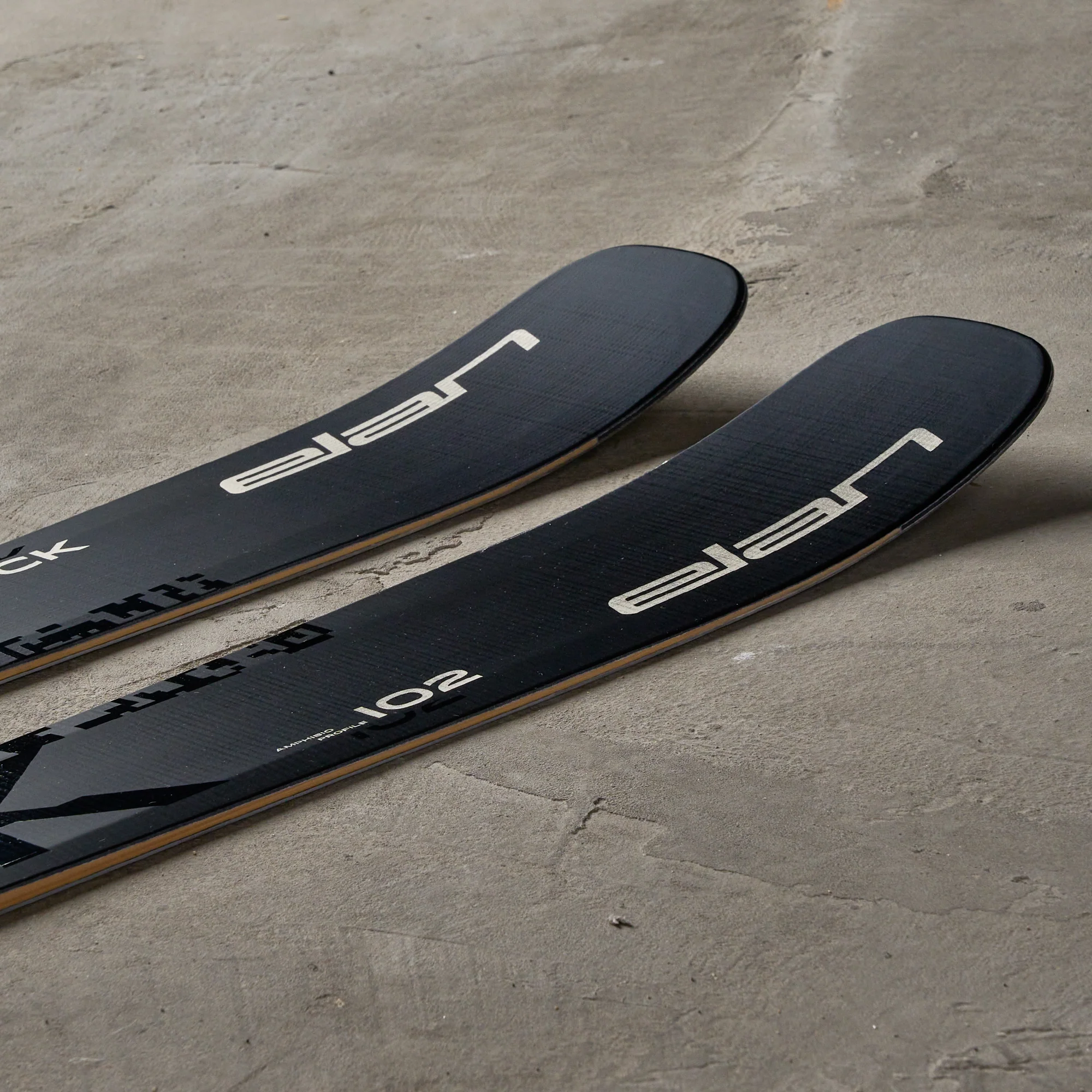 Elan Ripstick 102 Black Edition Skis 2026 - Image 4