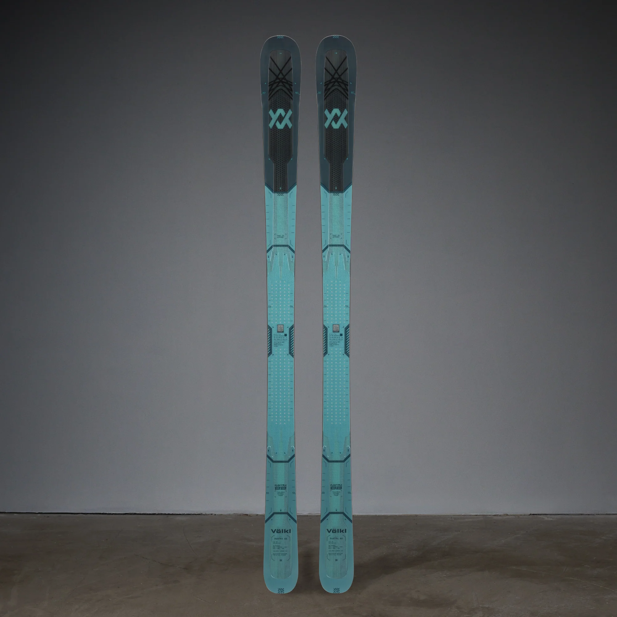 Volkl Mantra 88 Skis 2026